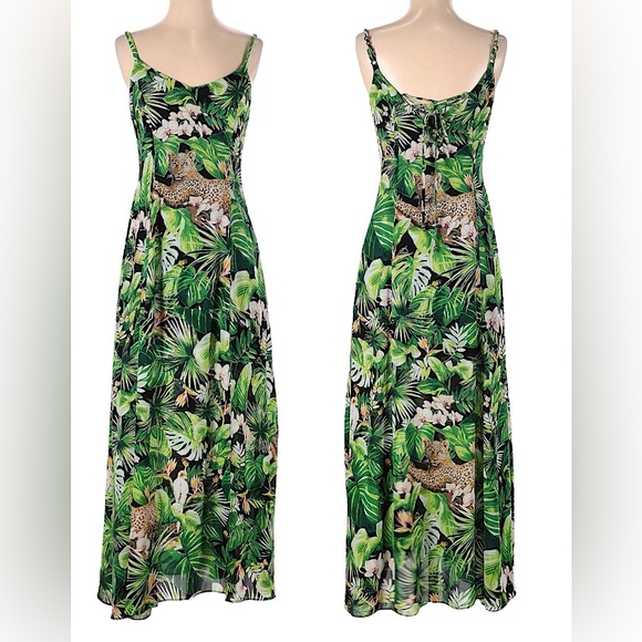 White House Black Market Dresses & Skirts - White House Black Market - Jungle Print Maxi Dress - Size 6